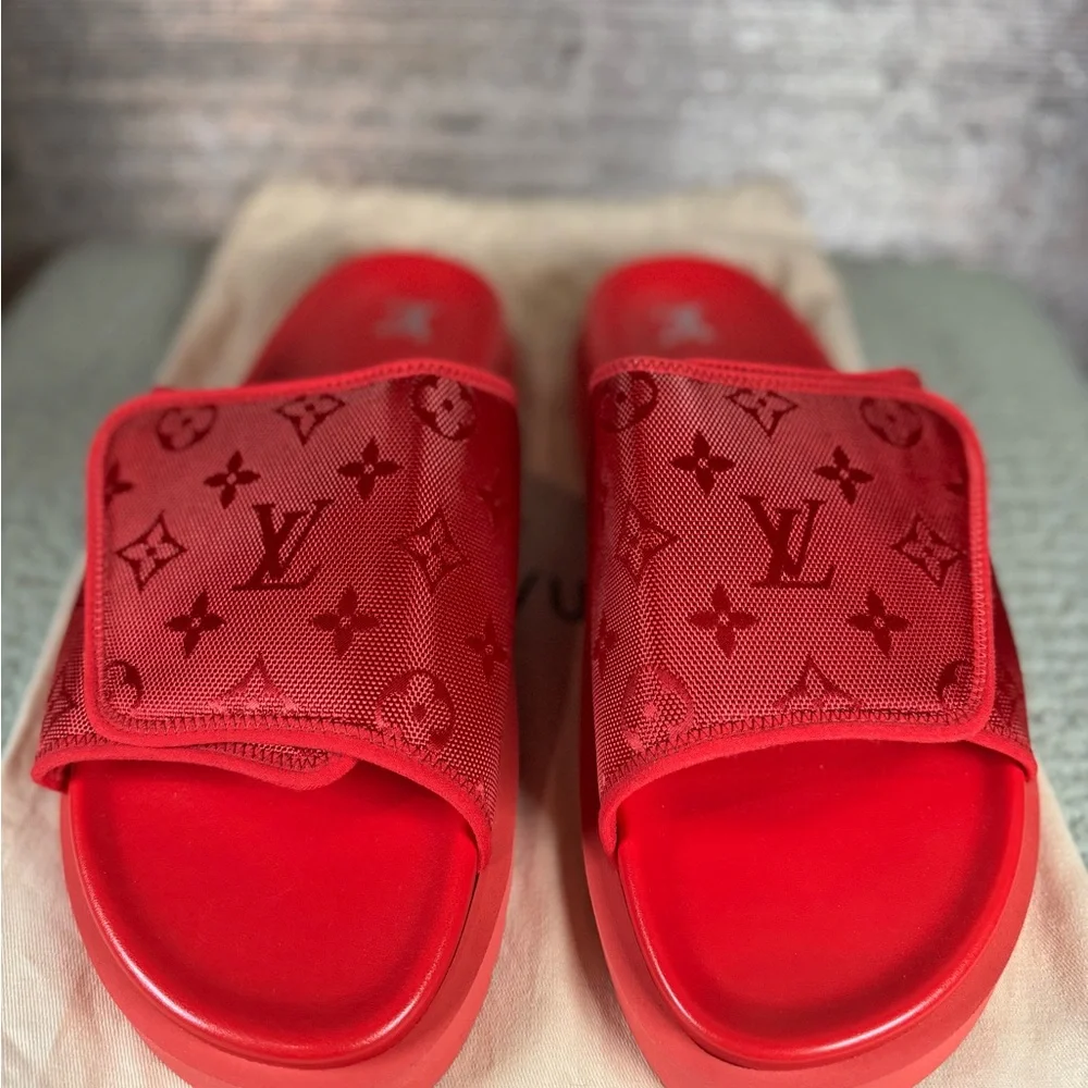 Louis Vuitton Monogram Slides - Picture 3 of 5